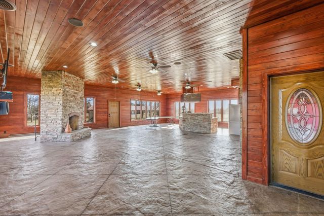 5301 W 81st St N, Valley Center, KS 67147