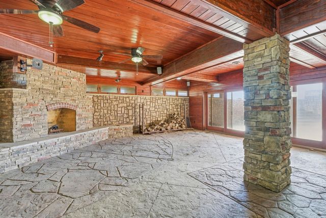 5301 W 81st St N, Valley Center, KS 67147