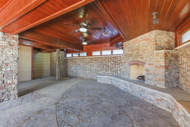 5301 W 81st St N, Valley Center, KS 67147