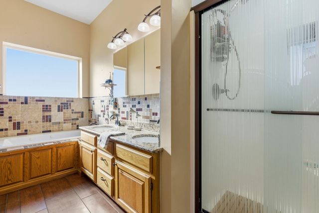 5301 W 81st St N, Valley Center, KS 67147