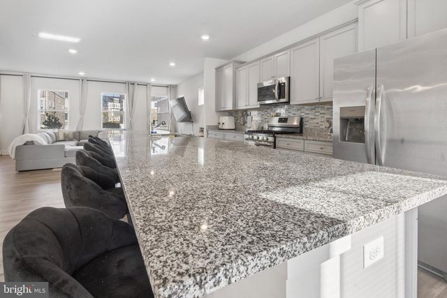 4118 HATLEY PL, White Plains, MD 20695