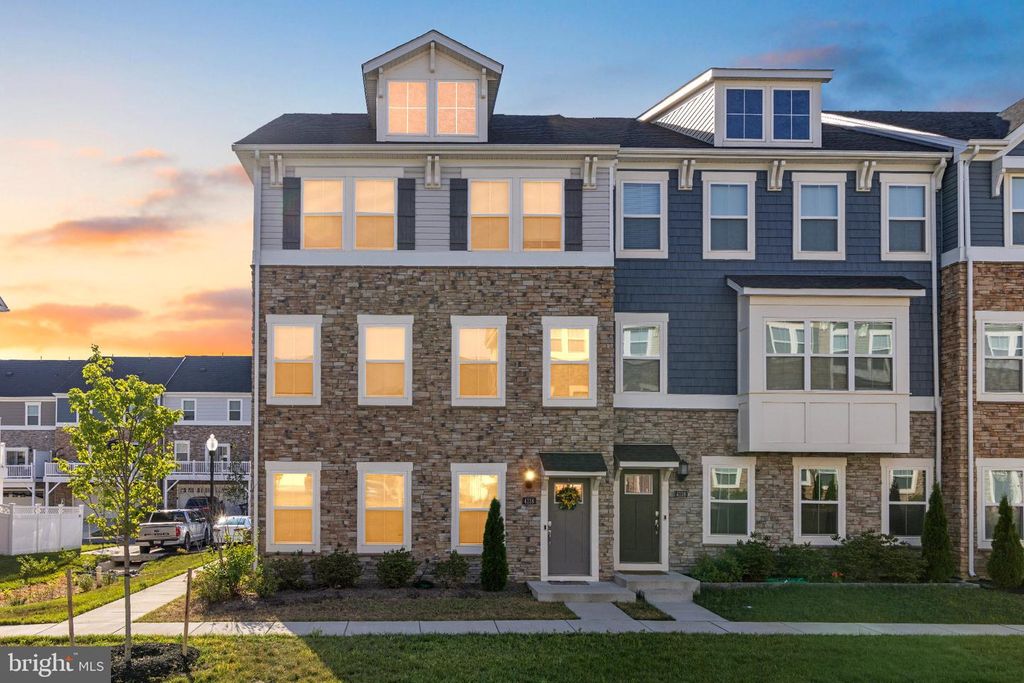 4118 HATLEY PL, White Plains, MD 20695