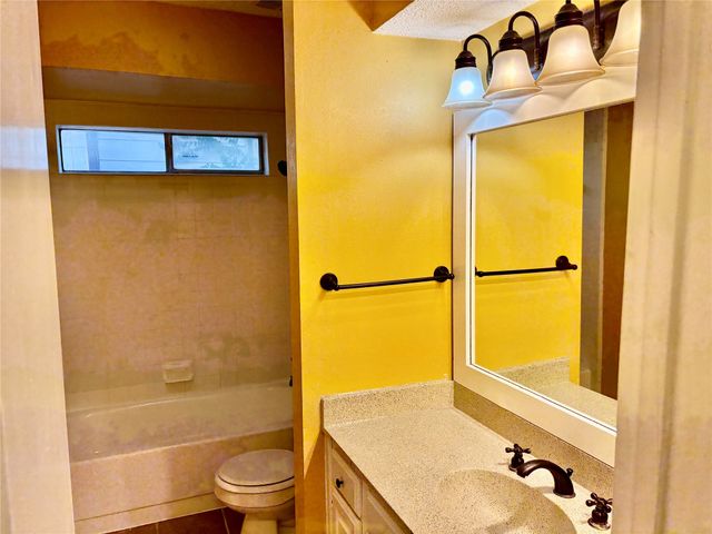 618 Pyramid Drive, Garland, TX 75040
