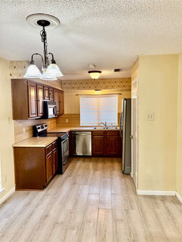 618 Pyramid Drive, Garland, TX 75040