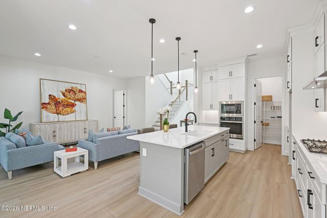 800 NAVIGATORS Road, St. Johns, FL 32259