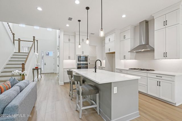 800 NAVIGATORS Road, St. Johns, FL 32259