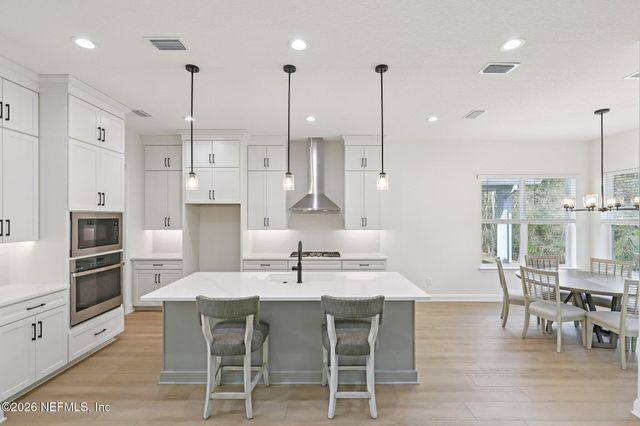 800 NAVIGATORS Road, St. Johns, FL 32259