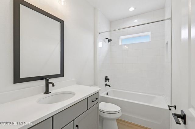 800 NAVIGATORS Road, St. Johns, FL 32259