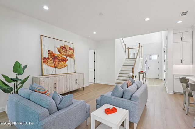 800 NAVIGATORS Road, St. Johns, FL 32259