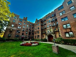 23 Old Mamaroneck Road 2P, White Plains, NY 10605