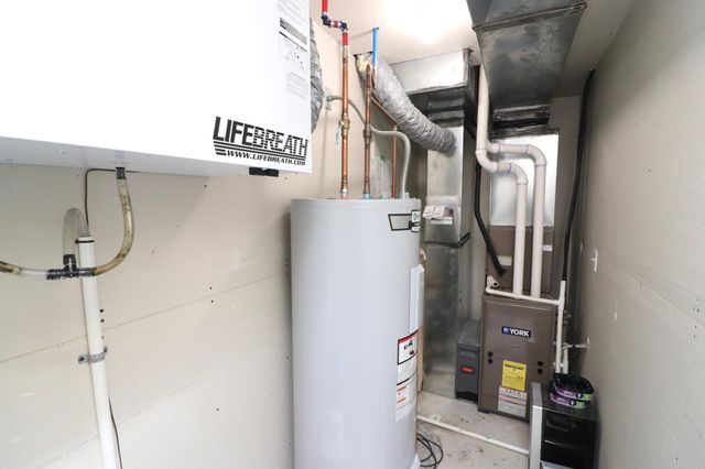 4515 12th Street S, Moorhead, MN 56560