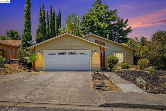 4004 S Royal Links Cir, Antioch, CA 94509