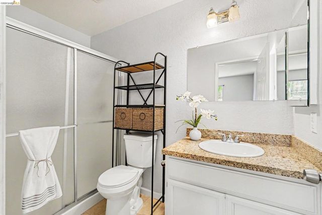 4004 S Royal Links Cir, Antioch, CA 94509