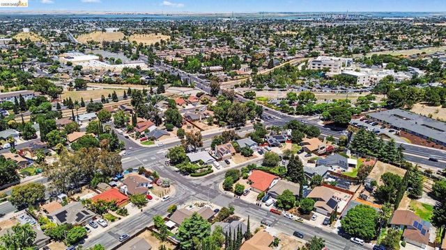 4004 S Royal Links Cir, Antioch, CA 94509