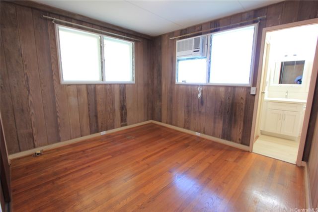 1346 Ala Mahamoe Street, Honolulu, HI 96819