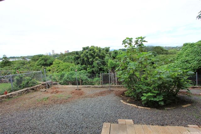 1346 Ala Mahamoe Street, Honolulu, HI 96819