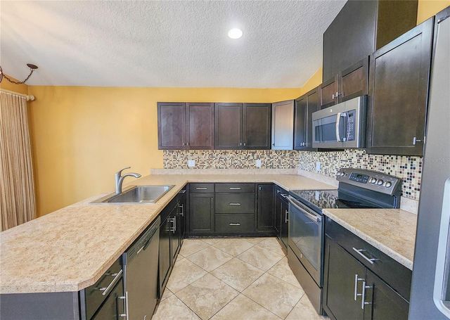 31 LAGO VISTA PLACE, Palm Coast, FL 32164