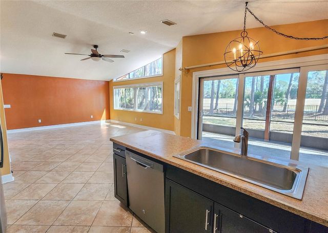 31 LAGO VISTA PLACE, Palm Coast, FL 32164