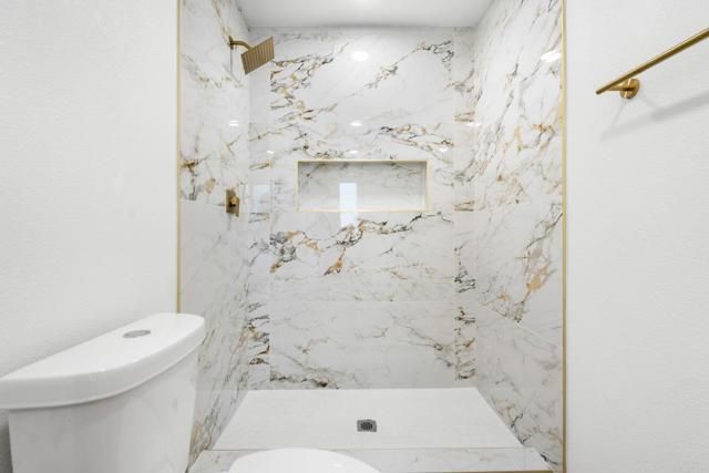 2858 Lehigh Court, Oceanside, CA 92056