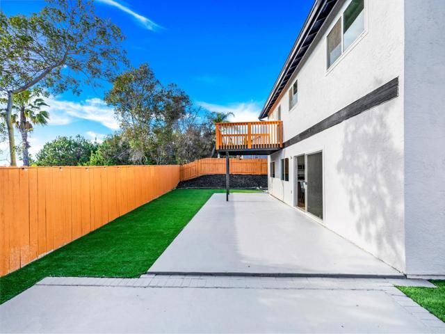 2858 Lehigh Court, Oceanside, CA 92056