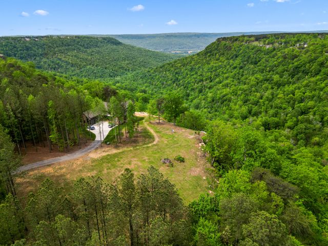 235 Pine Knot Pass, Jasper, TN 37347