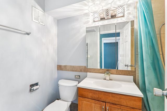 9616 Bianco Terrace C, Des Plaines, IL 60016