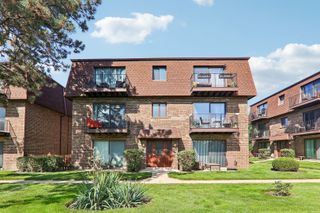 9616 Bianco Terrace C, Des Plaines, IL 60016