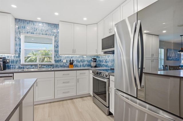 6125 Stanley Lane, Delray Beach, FL 33484