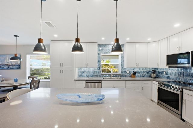 6125 Stanley Lane, Delray Beach, FL 33484