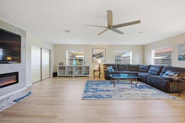 6125 Stanley Lane, Delray Beach, FL 33484