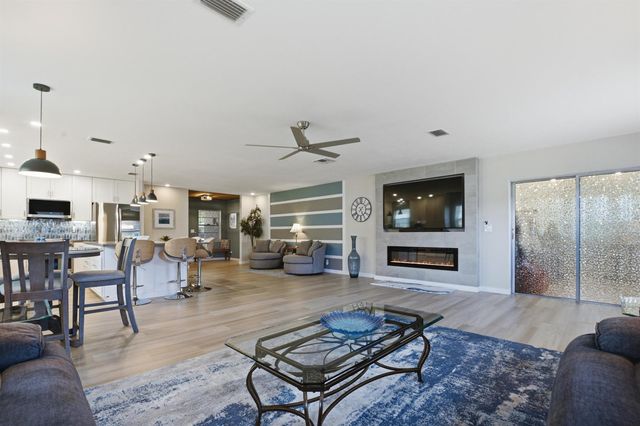 6125 Stanley Lane, Delray Beach, FL 33484