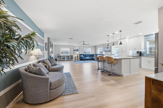 6125 Stanley Lane, Delray Beach, FL 33484