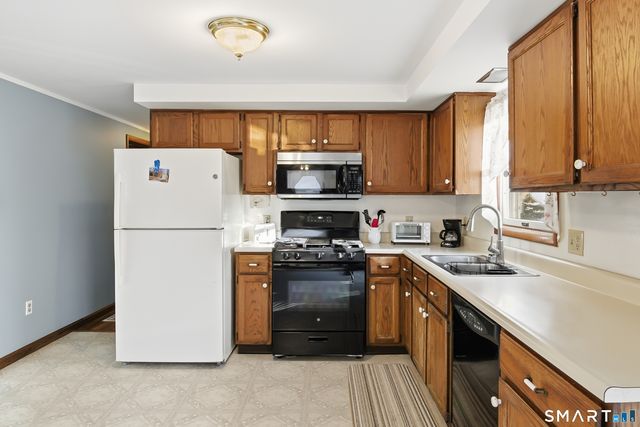 200 Short Beach Road, East Haven, CT 06512