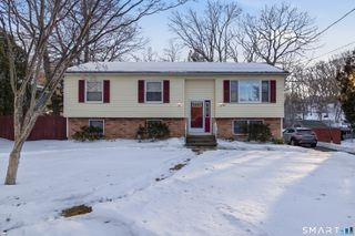 200 Short Beach Road, East Haven, CT 06512