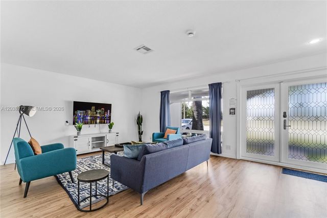 816 Polk Street 1, Hollywood, FL 33019