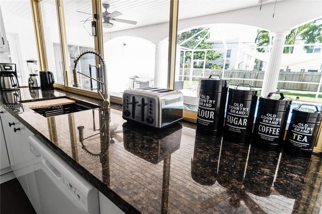 816 Polk Street 1, Hollywood, FL 33019