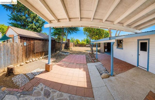 1203 D St, Antioch, CA 94509