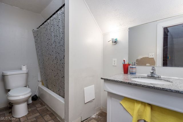 6703 Claasen Avenue, Cleveland, OH 44105