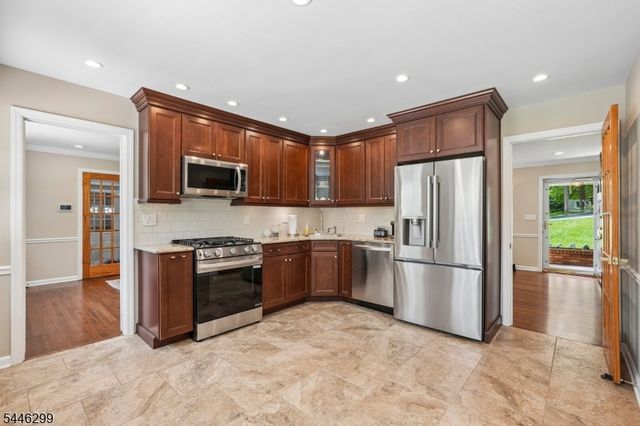 1625 Nottingham Way, Mountainside Boro, NJ 07092