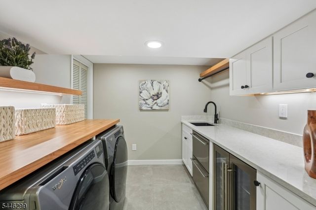 1625 Nottingham Way, Mountainside Boro, NJ 07092