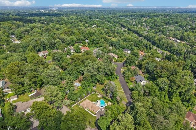 1625 Nottingham Way, Mountainside Boro, NJ 07092