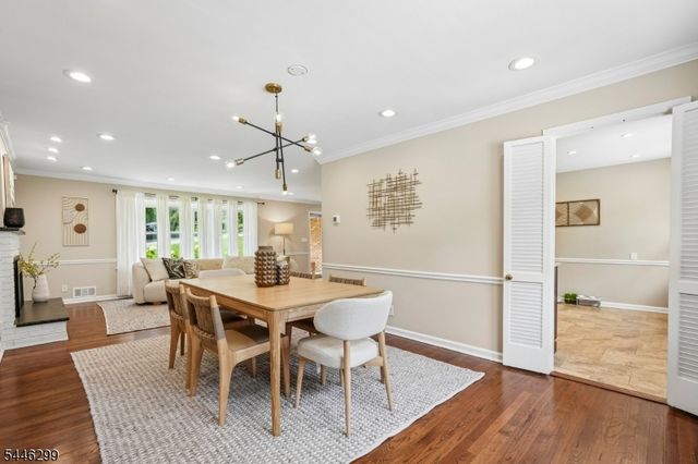 1625 Nottingham Way, Mountainside Boro, NJ 07092