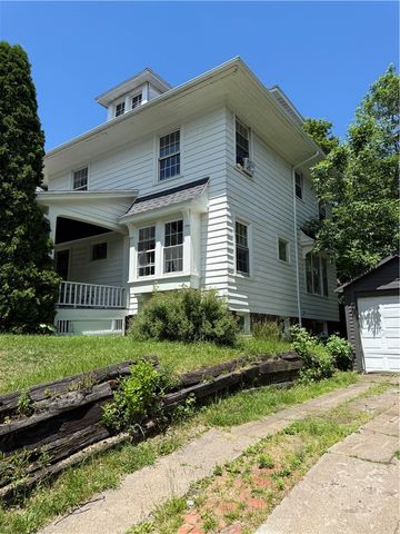 10 Selye Terrace, Rochester, NY 14613