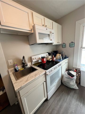 10 Selye Terrace, Rochester, NY 14613