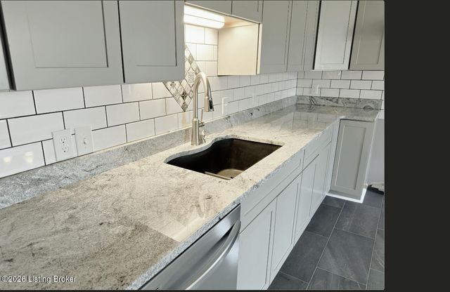 4725 Plum Creek Rd, Taylorsville, KY 40071