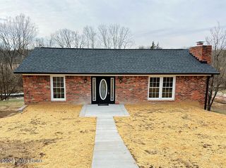 4725 Plum Creek Rd, Taylorsville, KY 40071