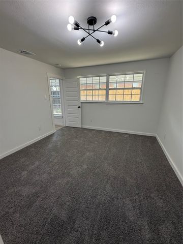 2010 Durham Street, Irving, TX 75062