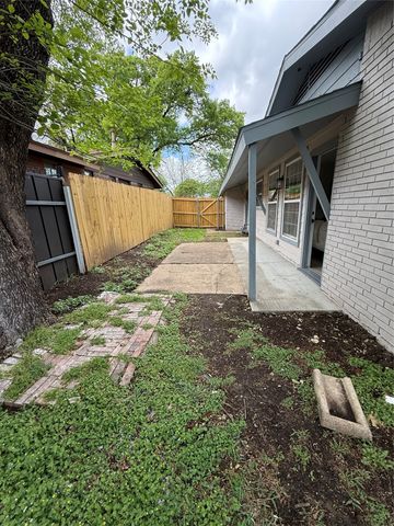 2010 Durham Street, Irving, TX 75062