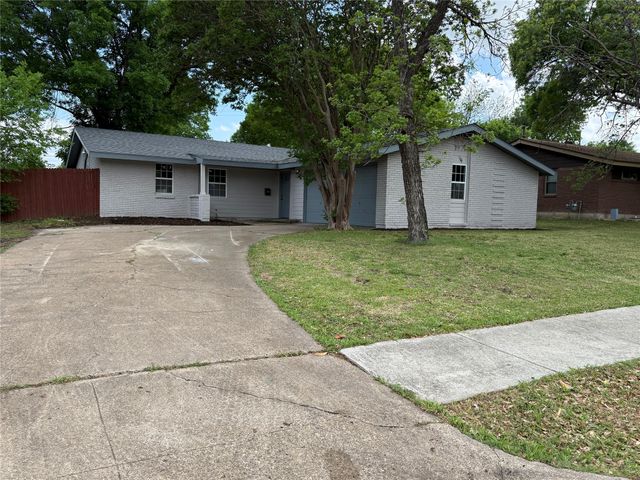 2010 Durham Street, Irving, TX 75062