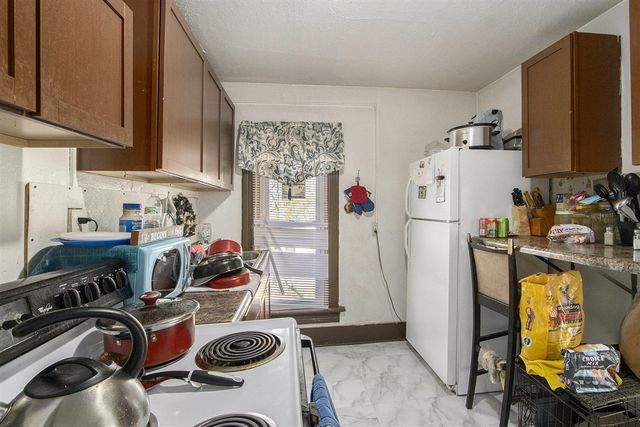 17 Tennyson Avenue, Battle Creek, MI 49015